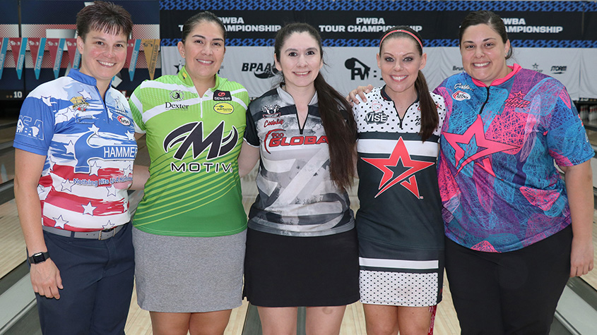 Shannon Pluhowsky, Maria José Rodriguez, Stephanie Zavala, Shannon O'Keefe and Jordan Richard at 2022 PWBA Tour Championship