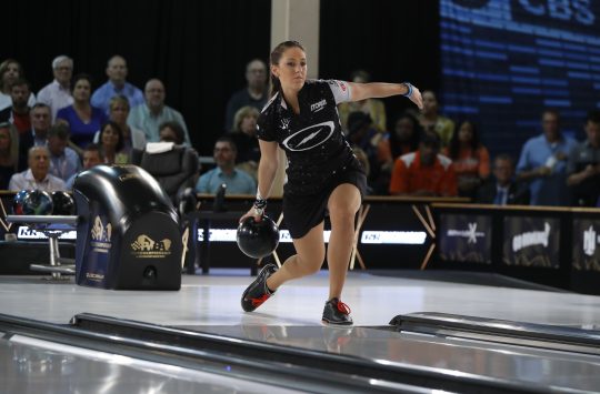 Consecutive Games of 277, 300 Help Danielle McEwan Top PBA WSOB XI PTQ