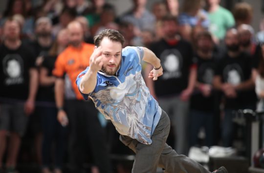 Zeke Bayt Leads After First Round in PBA Lubbock Sports Shootout