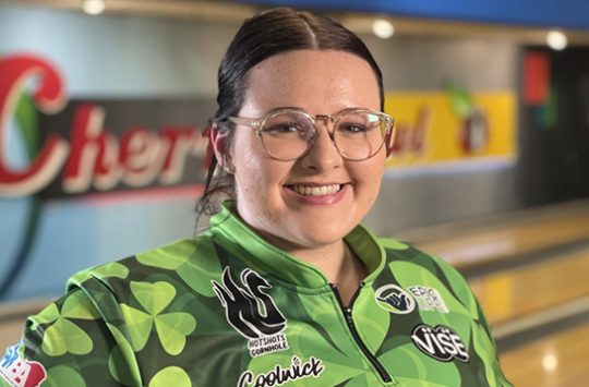 Breanna Clemmer Leads After First Day at 2022 PWBA Rockford Open