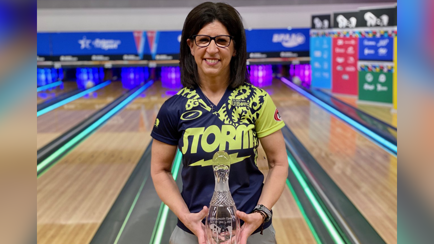 Liz Johnson wins 25th PWBA Tour title, rolls 300 game at 2021 PWBA Lincoln Open