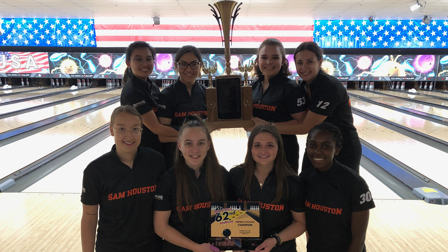 Sam Houston State with women's trophy at 2021 Mid-States Championships