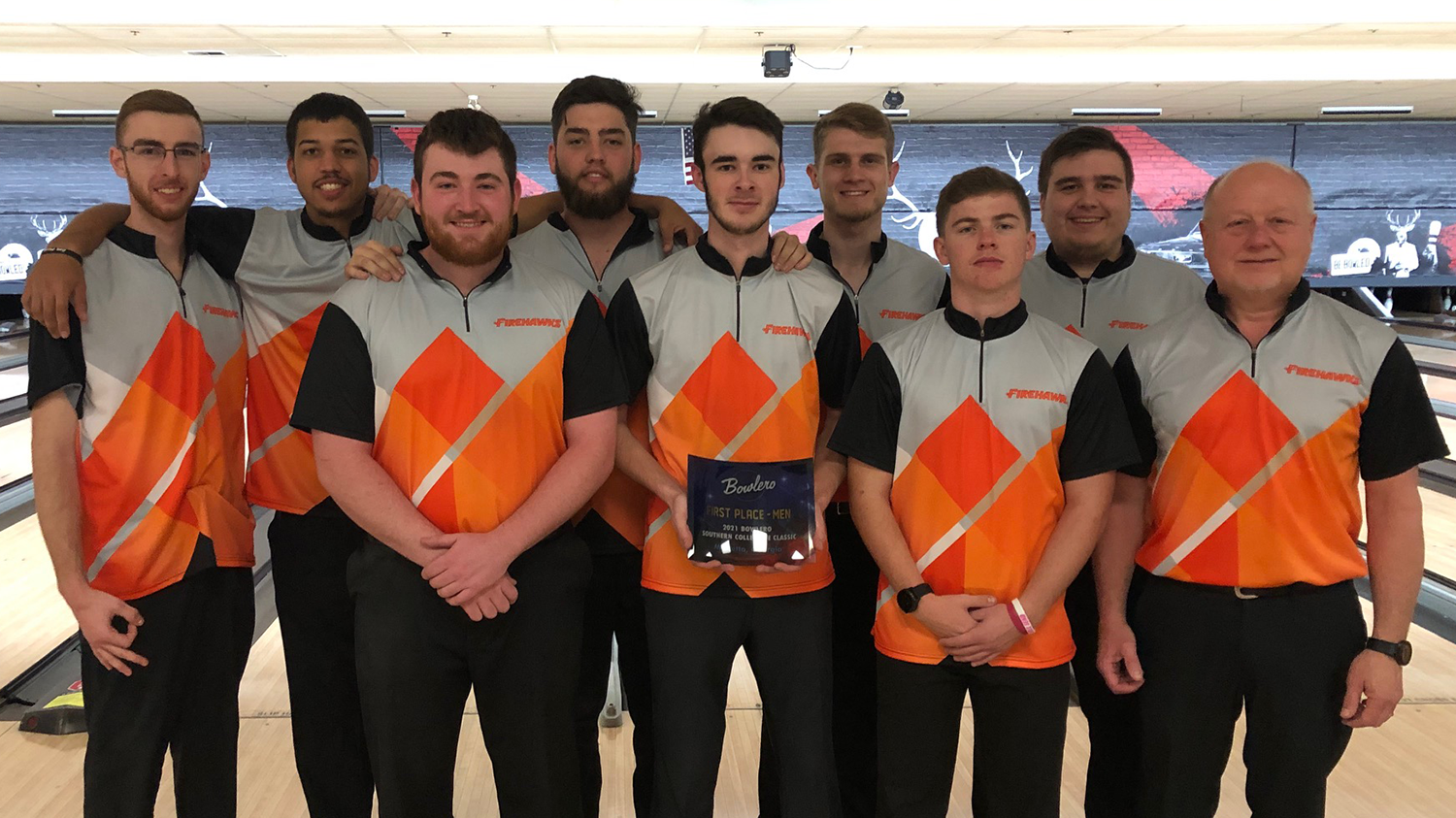 Tennessee Southern with men's trophy at 2021 Bowlero Southern Collegiate Classic