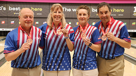 United States earns bronze medal in mixed team at 2021 IBF Masters World Championships in Dubai