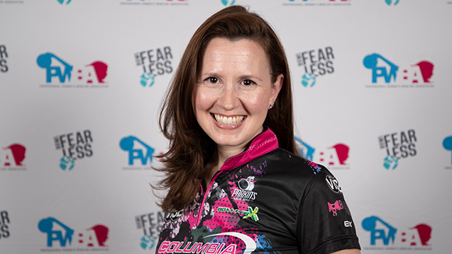 Parkin finishes strong to lead opening round at 2019 PWBA Fountain Valley Open