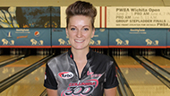 Zavjalova leads qualifying at PWBA Wichita Open