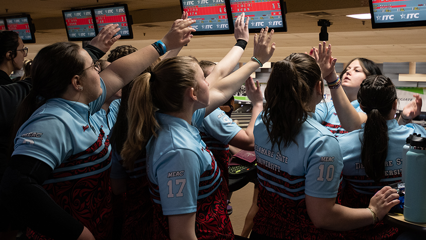 Eight teams undefeated after first day of 2022 Intercollegiate Team Championships