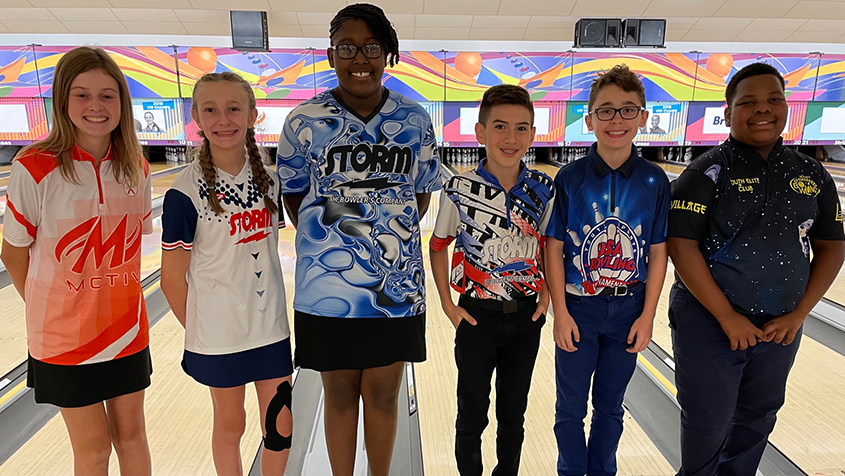 Bowling Teams Advance to Match Play at Mid-States Championships
