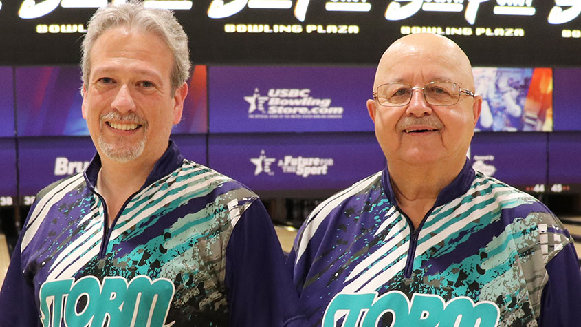 California pair rolls to Classified Doubles lead at 2022 USBC Open Championships