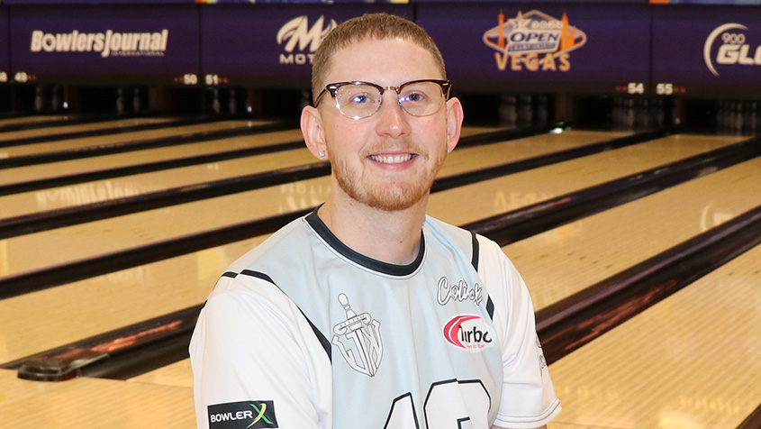 Michigan bowler rolls 300, makes run at lead at 2022 USBC Open Championships