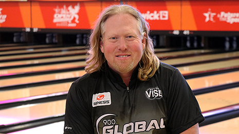 Defending champion falls short in defense, leaves town with Regular Team lead at 2021 USBC Open Championships