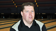 Wash. bowler takes Classified Singles lead