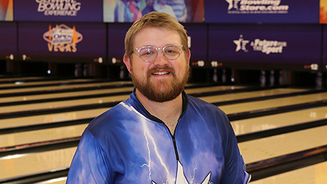 Florida bowler rolls 300 in doubles, leads singles at 2022 Open Championships