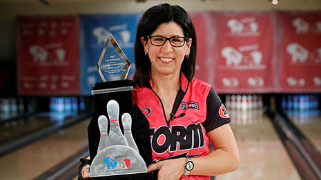 Liz Johnson wins 2017 Go Bowling PWBA Players Championship