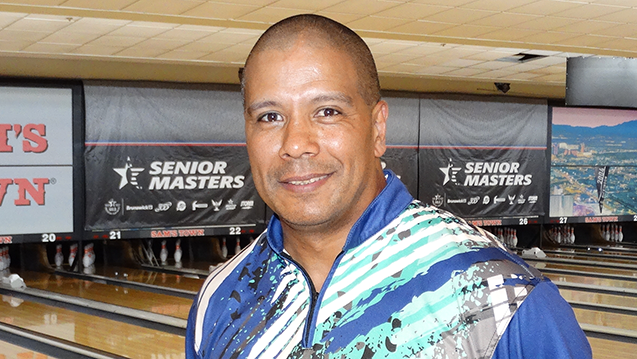 Steve Smith leads first round at 2019 USBC Senior Masters