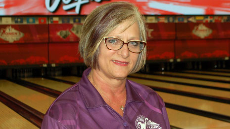 North Carolina bowler leads Emerald All-Events at 2016 WC