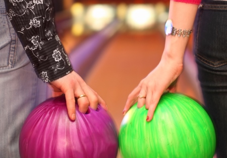bowling-couple-450